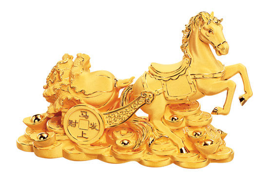 周大福匠心獨(dú)運(yùn) 千足金馬年生肖擺件，黃金藝術(shù)與祥瑞文化的璀璨交融